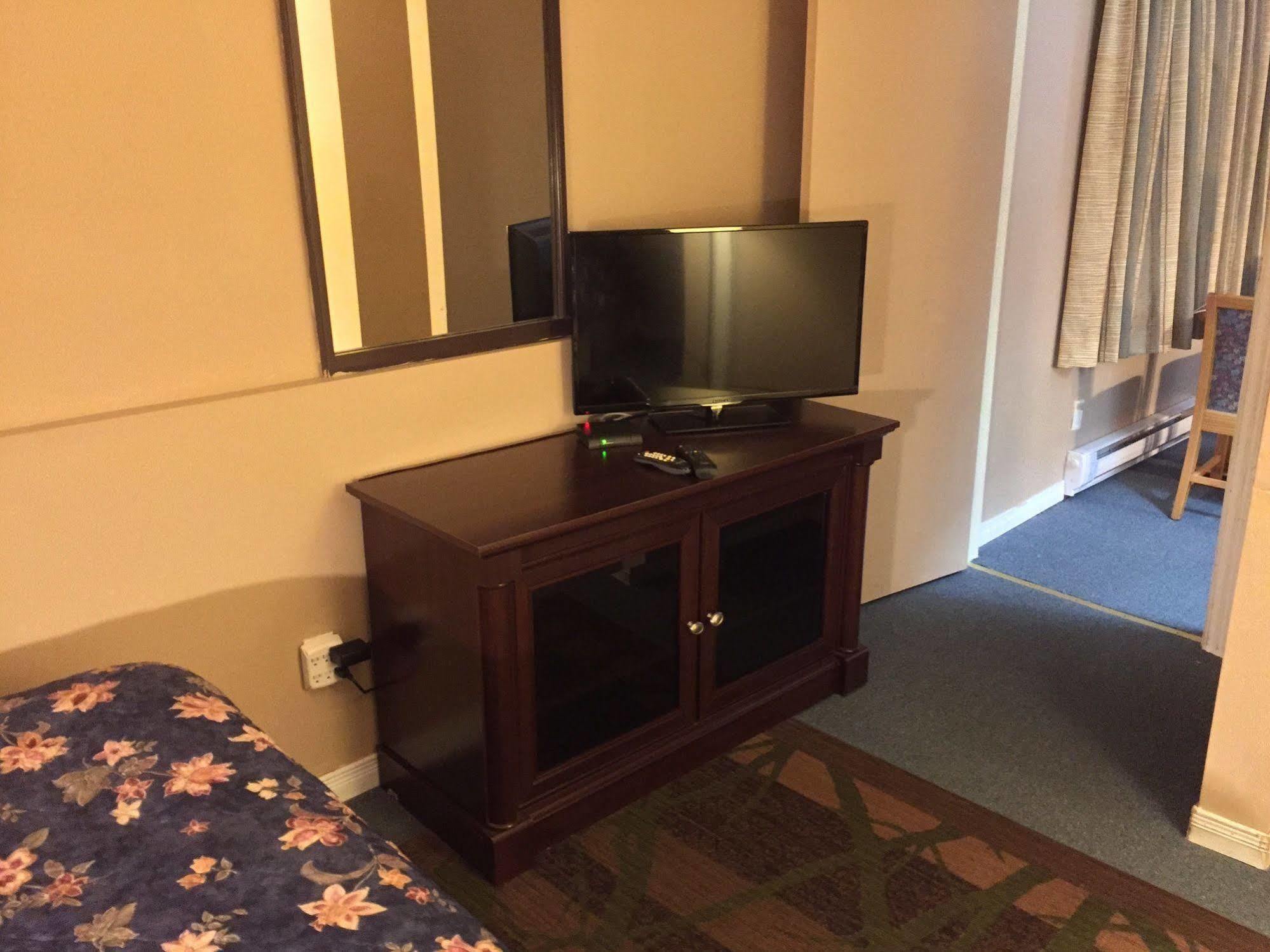Hotel A1 2*